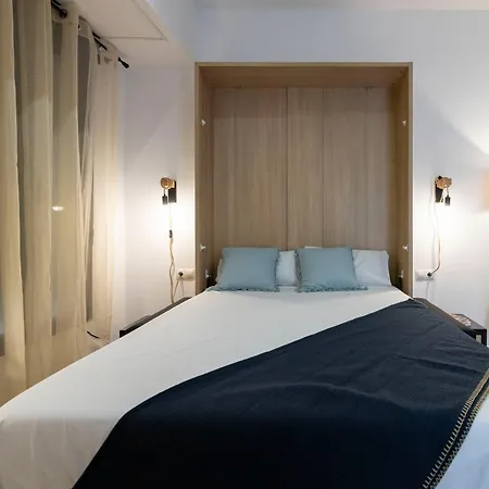 Travel Habitat Loft Parque De Cabecera * فالنسيا