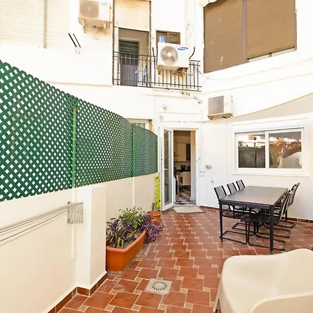 شقة Guestready - With Terrace In