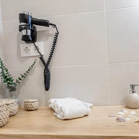 شقة Modern Loft Near Roig Arena