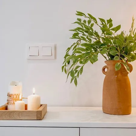 Modern Loft Near Roig Arena شقة *