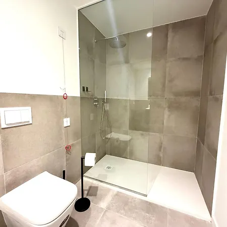 Modern Near Nou Mestalla & Metro شقة فالنسيا