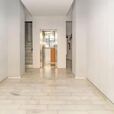 Guestready - With Terrace In شقة