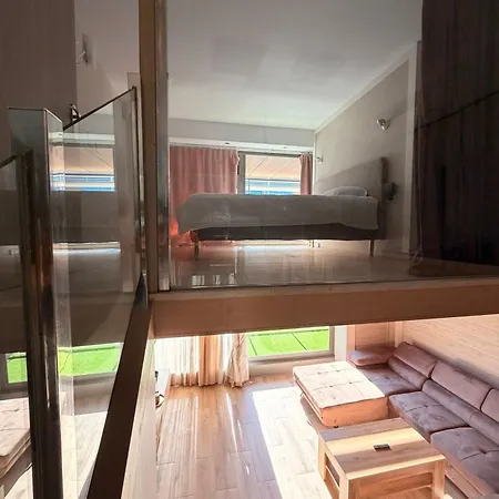 Apartamento Con Piscina En Valencia