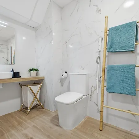 Moderno Loft, Adaptado, Smart Tv, Ac, 3pax, فالنسيا