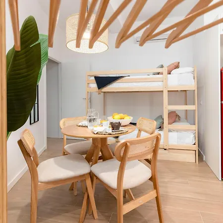 Travel Habitat Loft Parque De Cabecera * فالنسيا