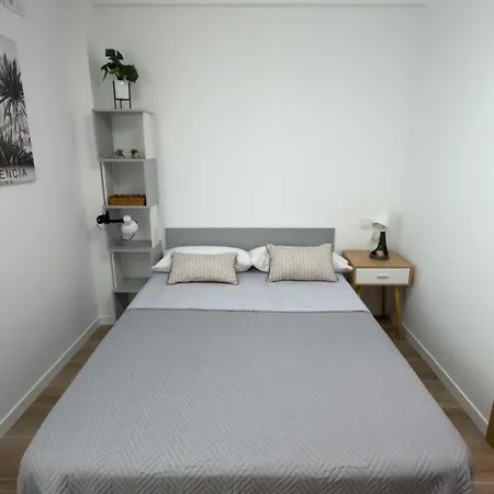 شقة Family House In Benimaclet, 9 Pax, 5 Ac, 5 Tv *