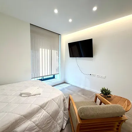 Relaxing 1br Near Nou Mestalla & Metro شقة *
