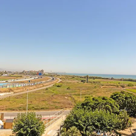 Guestready - Beachside With Pool