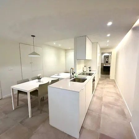 Convenient Near Nou Mestalla & Metro