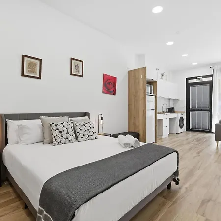 Loft Luminoso, Adaptado, Smart Tv, Ac, 2 Pax شقة