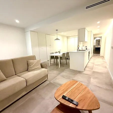 Convenient Near Nou Mestalla & Metro