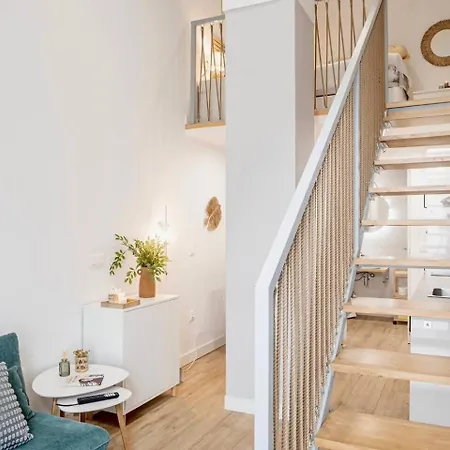 Modern Loft Near Roig Arena