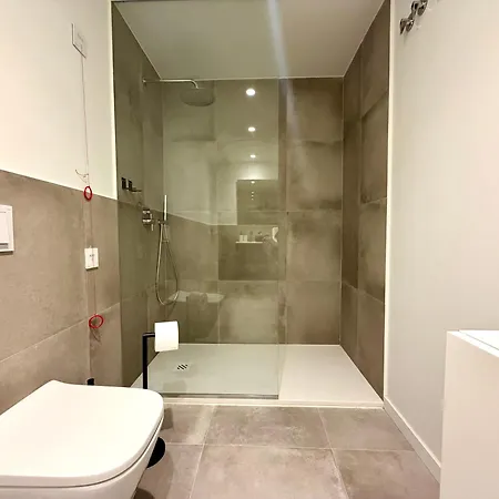 Modern Near Nou Mestalla & Metro شقة فالنسيا