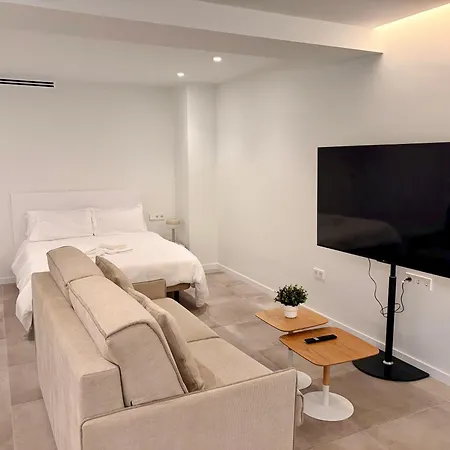 Modern Near Nou Mestalla & Metro *
