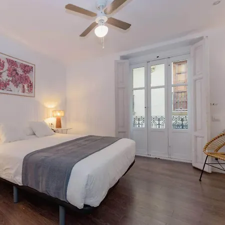 Lujosa Vivienda En *