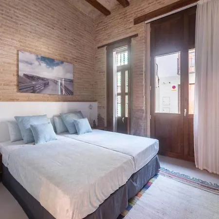 ⭐️new⭐️ Patio A House . Walk To Beach, Port & Met * バレンシア
