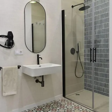 Estudio Tipo Loft En Benimaclet شقة *