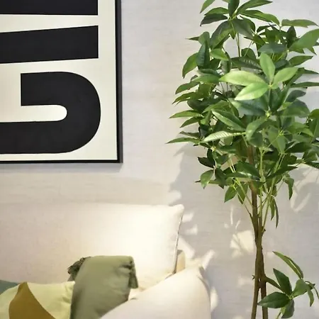 Estudio Tipo Loft En La Petxina فالنسيا