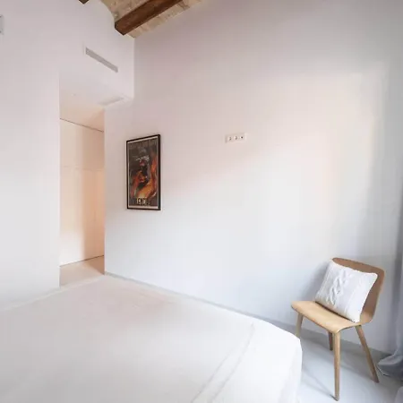 ⭐️new⭐️ Patio A House . Walk To Beach, Port & Met فالنسيا