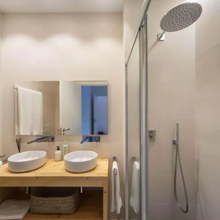 ⭐️new⭐️ Patio A House . Walk To Beach, Port & Met * فالنسيا