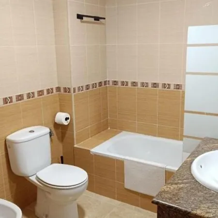 Con Bano Privado * فالنسيا