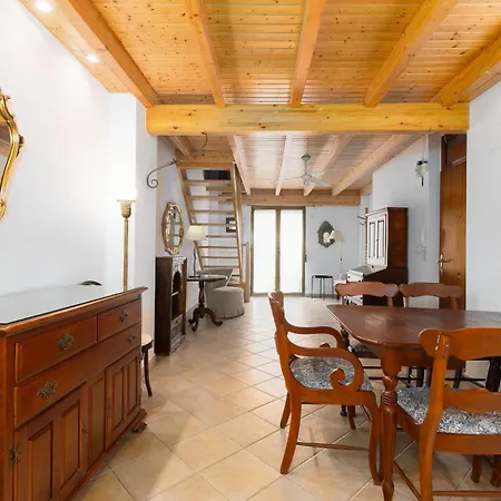 Apartup Malvarrosa Dolce I *