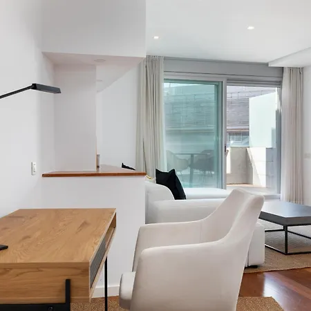 Apartup Colon Attic Center
