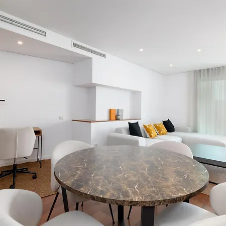 Apartamento Apartup Colon Attic Center