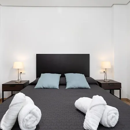 Apartup Cortes Valencianas Apartamento Valencia