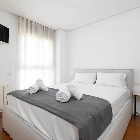 Apartup Colon Attic Center