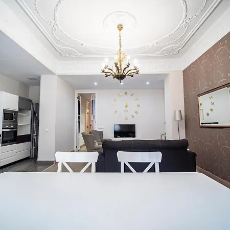 Apartamento Kingdom Of