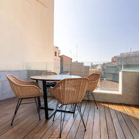 Apartamento Apartup Colon Attic Center