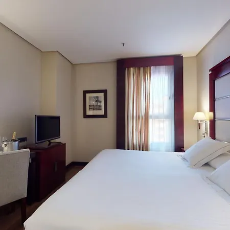 Center Hotel 4*