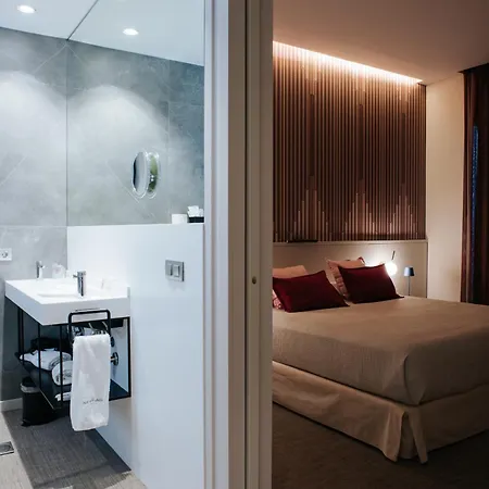 Отель Neptuno Playa & 4*