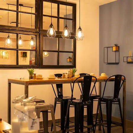 鲁发法高科技酒店 酒店 3*