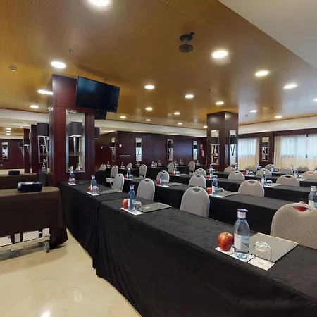 Center Hotel 4*