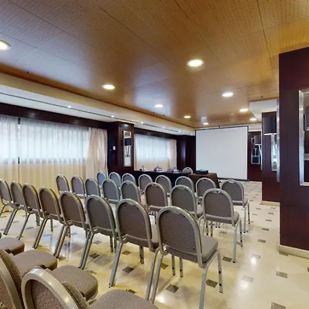 Center Hotel