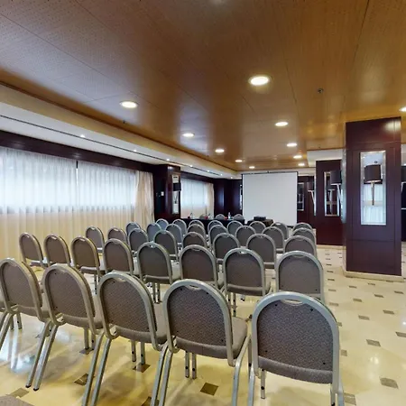 Center Hotel