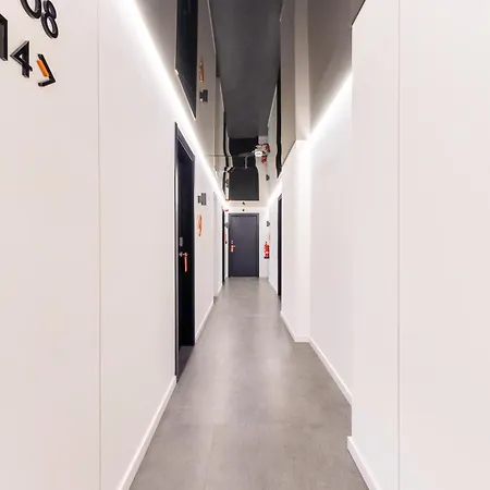 Hotell Az Hqtel Arena