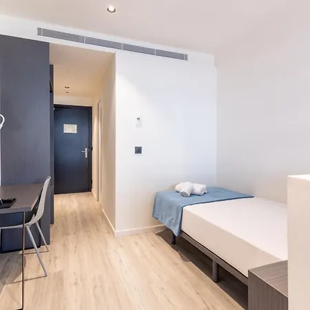 Az Hqtel Arena Hotell 3*