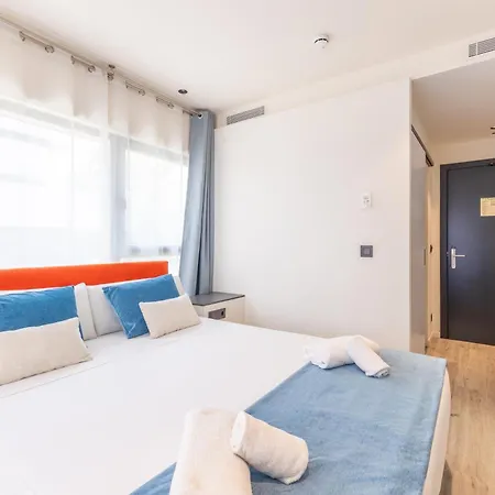 Az Hqtel Arena Valencia