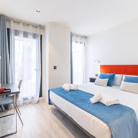Hotell Az Hqtel Arena Valencia