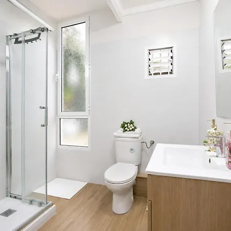Bed & Breakfast Propiedad Premium De 4 Con Terrazas Privadas En Gran Via Valencia-ac, Wifi, Ubicacion Perfecta *