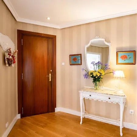 Propiedad Premium De 4 Con Terrazas Privadas En Gran Via Valencia-ac, Wifi, Ubicacion Perfecta Valencia