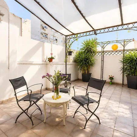 Bed & Breakfast Propiedad Premium De 4 Con Terrazas Privadas En Gran Via Valencia-ac, Wifi, Ubicacion Perfecta