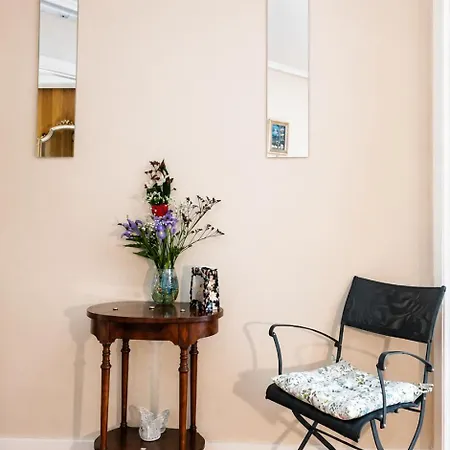 Propiedad Premium De 4 Con Terrazas Privadas En Gran Via Valencia-ac, Wifi, Ubicacion Perfecta Bed & Breakfast Valencia