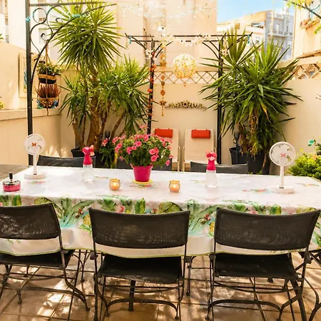 Bed & Breakfast Propiedad Premium De 4 Con Terrazas Privadas En Gran Via Valencia-ac, Wifi, Ubicacion Perfecta *