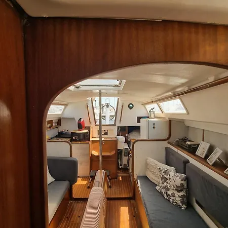 Velero En Puerto Mar -e&m Boats