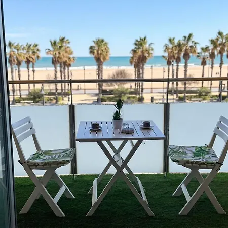 Primera Linea De Mar Apartment *