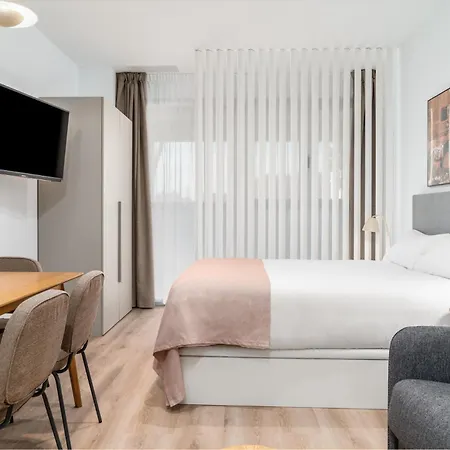 Carrer D'antonio Ferrandis 4* Valencia
